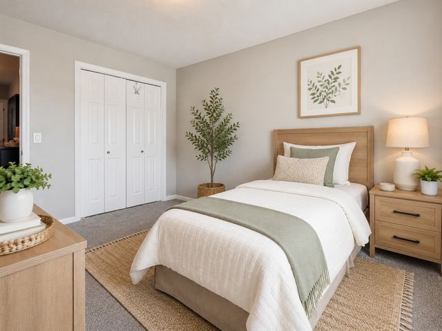 263 SE Booth Avenue, Waukee, IA 50263