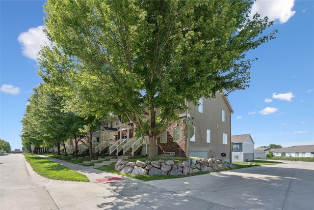 263 SE Booth Avenue, Waukee, IA 50263