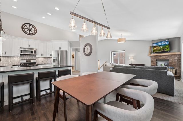634 6th Avenue S, Hopkins, MN 55343