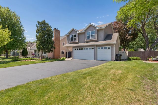 634 6th Avenue S, Hopkins, MN 55343