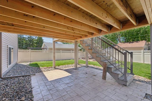 634 6th Avenue S, Hopkins, MN 55343