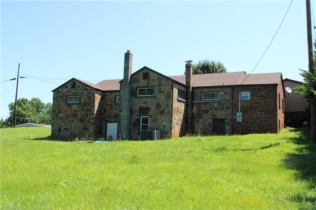 157 W Brocktown Road, Moravian Falls, NC 28654