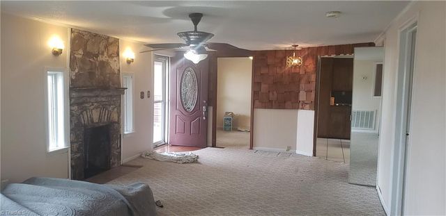 157 W Brocktown Road, Moravian Falls, NC 28654
