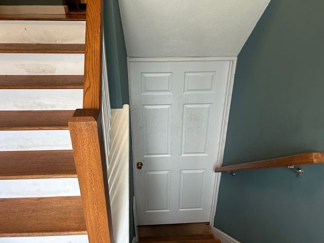 5 Dartmouth St, Randolph, MA 02368