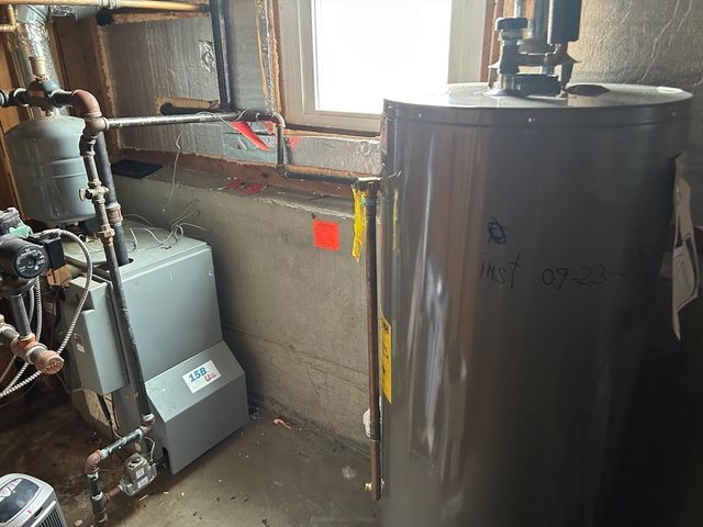 5 Dartmouth St, Randolph, MA 02368