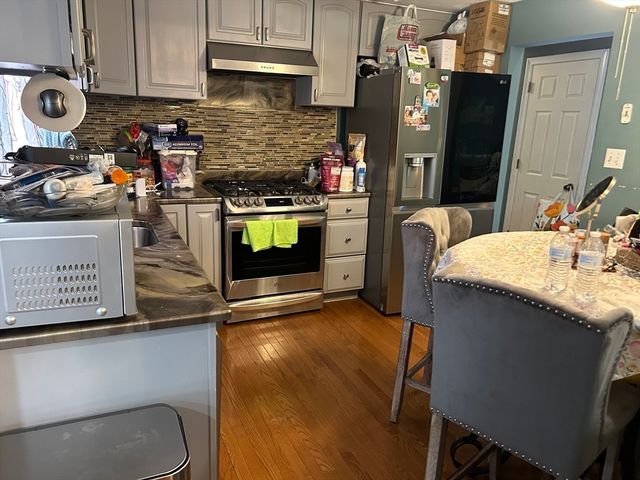 5 Dartmouth St, Randolph, MA 02368