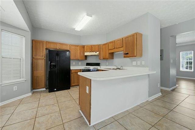 2945 Falling Water Point, Atlanta, GA 30349