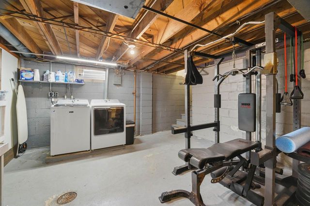 1204 ST AGNES DRIVE, Green Bay, WI 54304