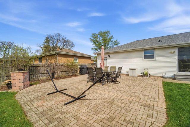 1204 ST AGNES DRIVE, Green Bay, WI 54304