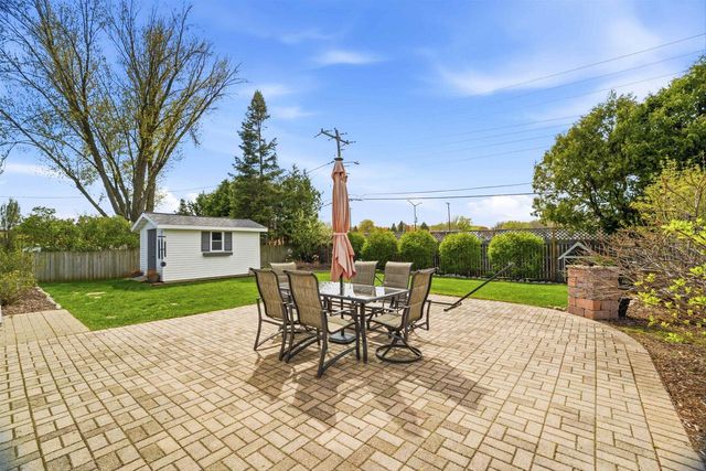 1204 ST AGNES DRIVE, Green Bay, WI 54304