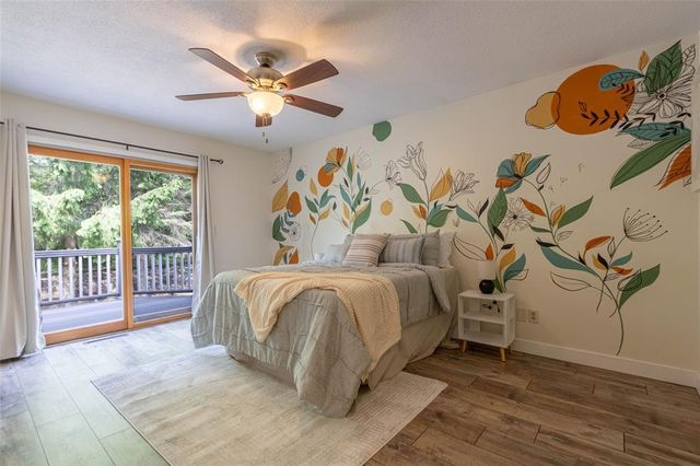 2204 Hillside Drive, Eau Claire, WI 54703