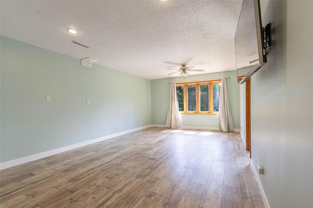 2204 Hillside Drive, Eau Claire, WI 54703
