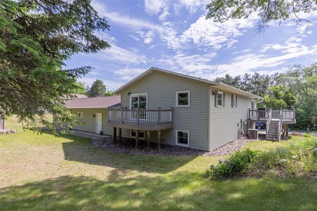 2204 Hillside Drive, Eau Claire, WI 54703