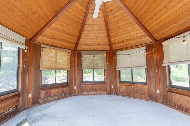 2204 Hillside Drive, Eau Claire, WI 54703