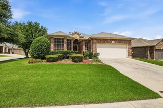 4524 Lacewood Drive, Denton, TX 76226