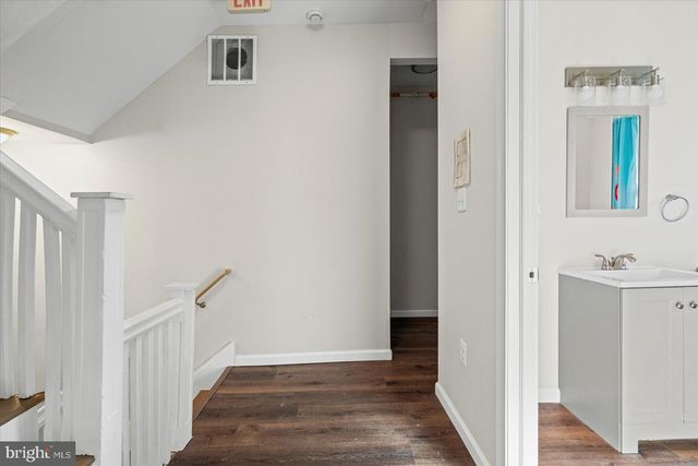 2101 ELSINORE AVE, Baltimore, MD 21216