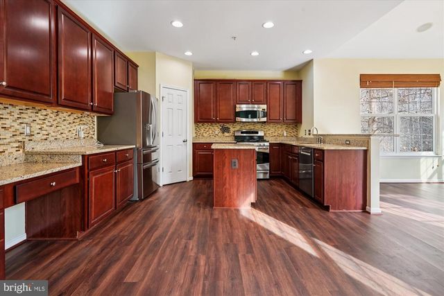 16449 PLUMAGE EAGLE ST, Woodbridge, VA 22191