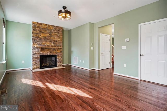 16449 PLUMAGE EAGLE ST, Woodbridge, VA 22191