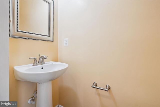 16449 PLUMAGE EAGLE ST, Woodbridge, VA 22191