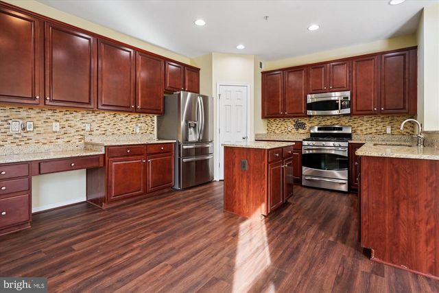 16449 PLUMAGE EAGLE ST, Woodbridge, VA 22191