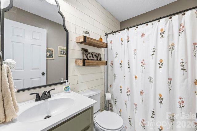 106 Kingsford Drive, Stanley, NC 28164