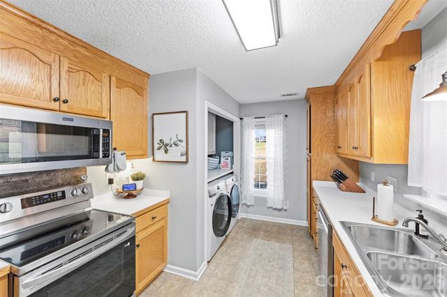 106 Kingsford Drive, Stanley, NC 28164