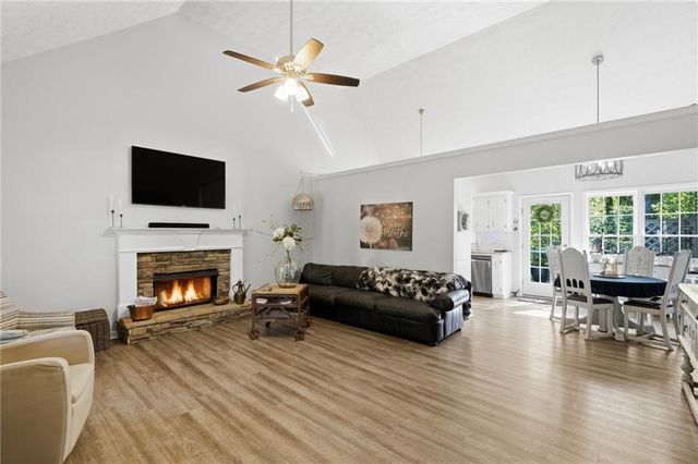 118 Brookhaven Lane, Canton, GA 30114