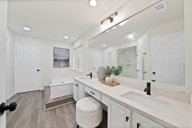 7548 Meadow Creek Drive, Fort Worth, TX 76123