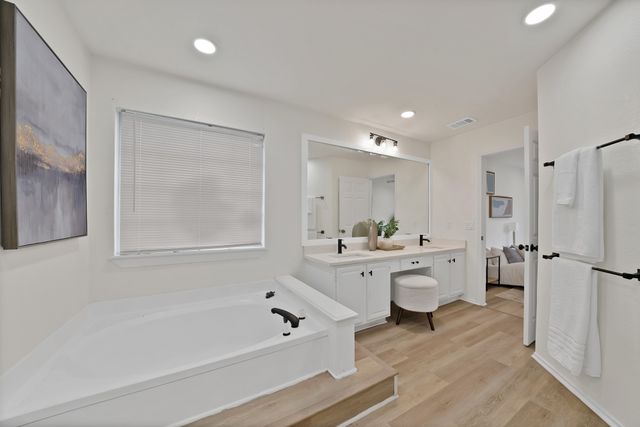 7548 Meadow Creek Drive, Fort Worth, TX 76123