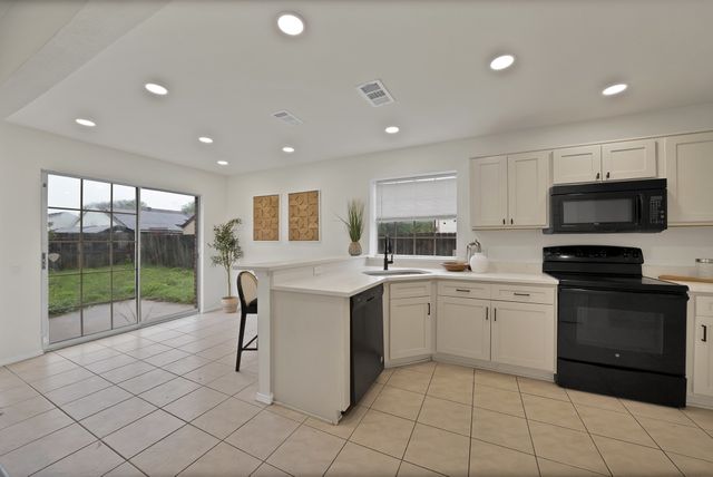 7548 Meadow Creek Drive, Fort Worth, TX 76123