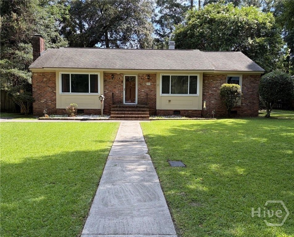 23 E 66th Street, Savannah, GA 31405