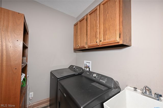 12345 Stafford Road, Chagrin Falls, OH 44023