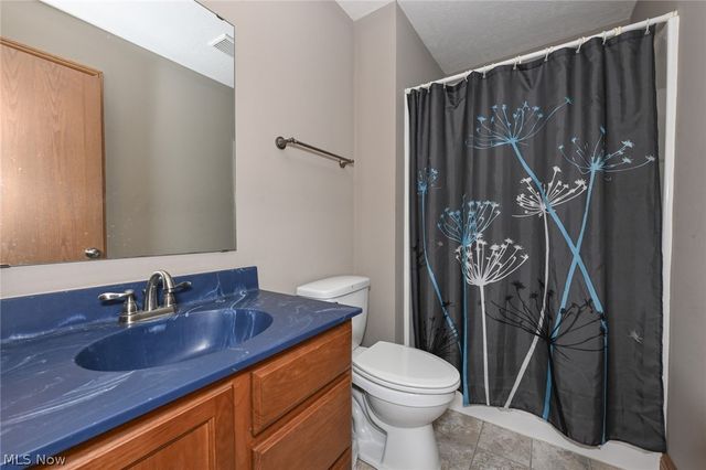 12345 Stafford Road, Chagrin Falls, OH 44023