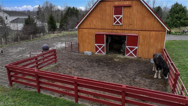 12345 Stafford Road, Chagrin Falls, OH 44023