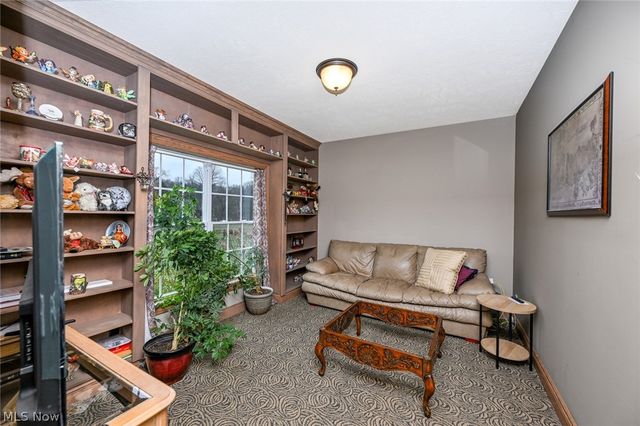 12345 Stafford Road, Chagrin Falls, OH 44023