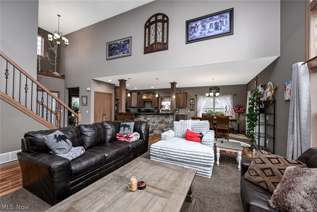 12345 Stafford Road, Chagrin Falls, OH 44023