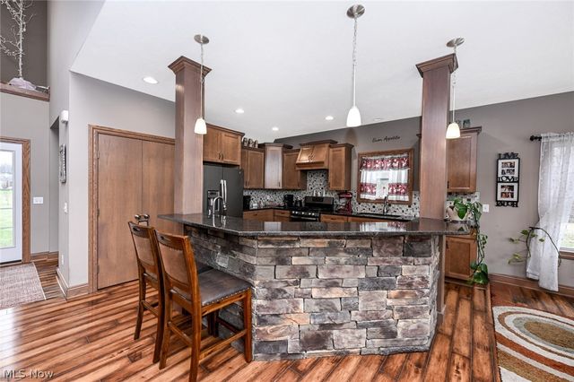 12345 Stafford Road, Chagrin Falls, OH 44023