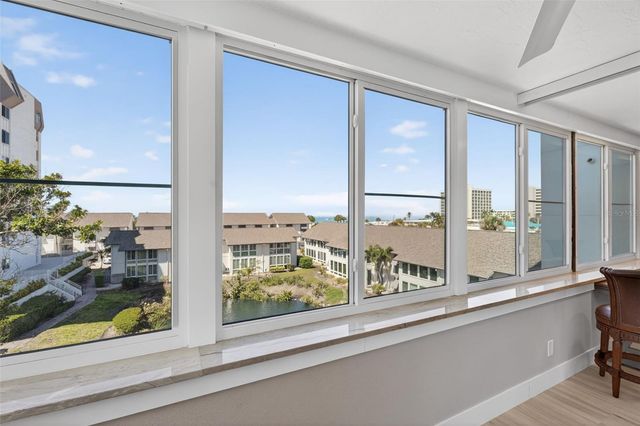 1080 W PEPPERTREE LANE 305A, Sarasota, FL 34242