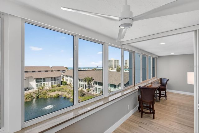 1080 W PEPPERTREE LANE 305A, Sarasota, FL 34242