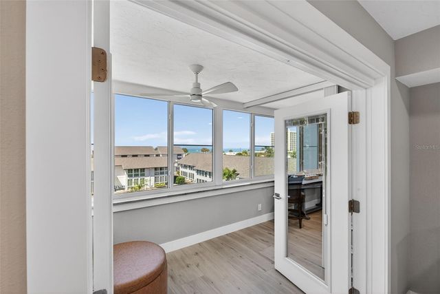 1080 W PEPPERTREE LANE 305A, Sarasota, FL 34242