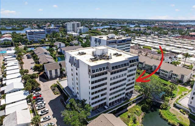 1080 W PEPPERTREE LANE 305A, Sarasota, FL 34242