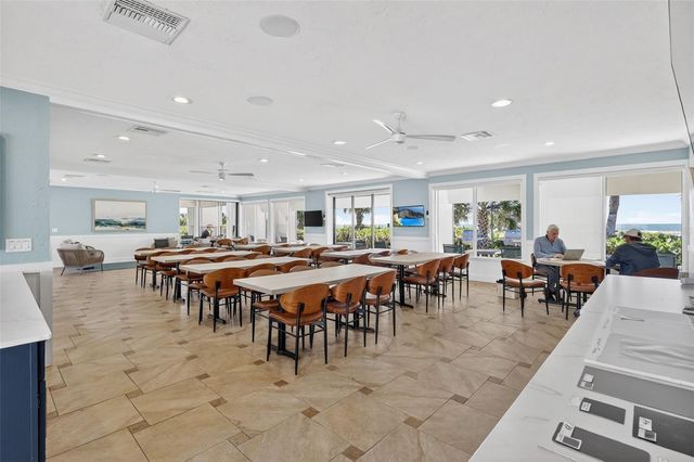 1080 W PEPPERTREE LANE 305A, Sarasota, FL 34242