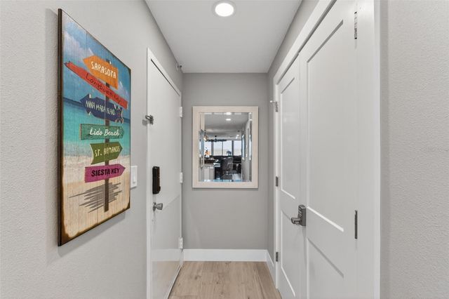 1080 W PEPPERTREE LANE 305A, Sarasota, FL 34242