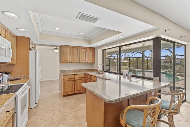 921 BIRDIE WAY, Apollo Beach, FL 33572