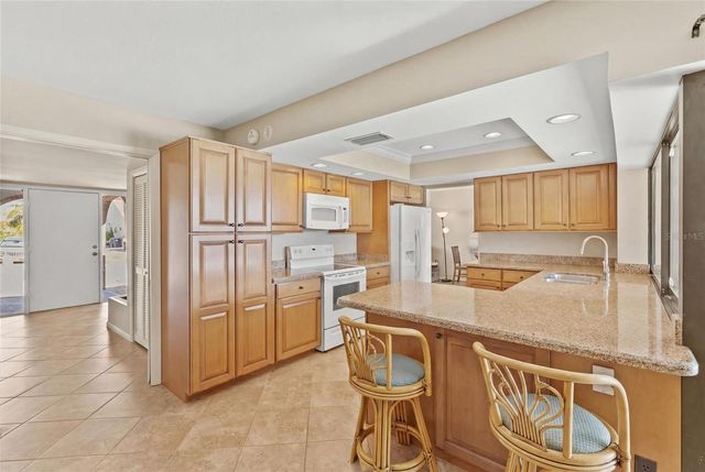 921 BIRDIE WAY, Apollo Beach, FL 33572