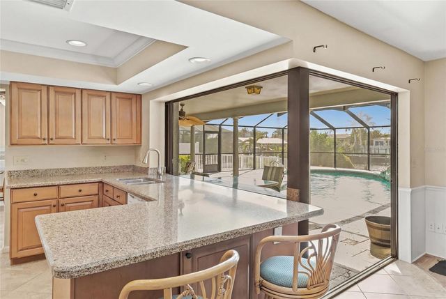 921 BIRDIE WAY, Apollo Beach, FL 33572