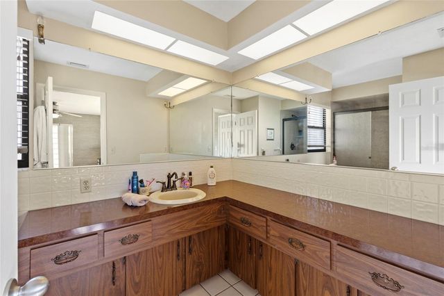 921 BIRDIE WAY, Apollo Beach, FL 33572