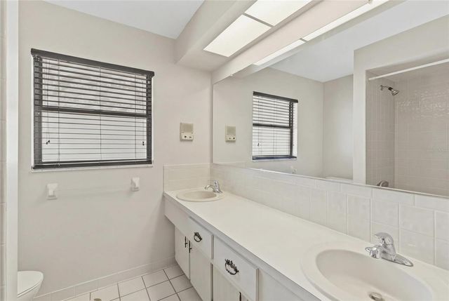 921 BIRDIE WAY, Apollo Beach, FL 33572