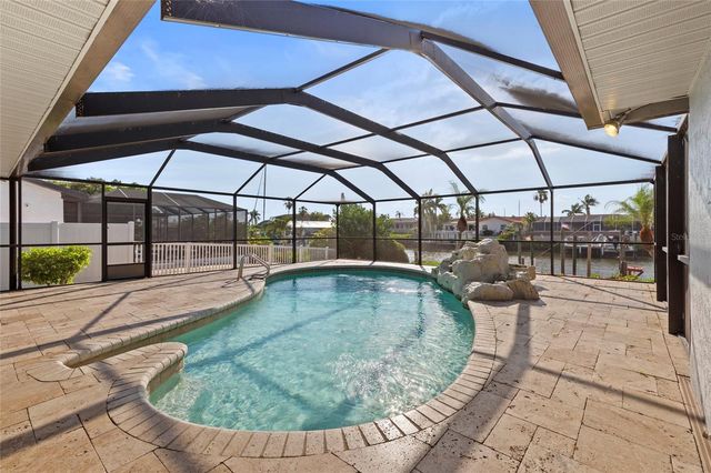 921 BIRDIE WAY, Apollo Beach, FL 33572