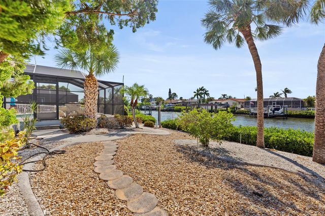 921 BIRDIE WAY, Apollo Beach, FL 33572